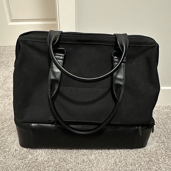 BEIS The Weekender in Black - Picture 2 of 4